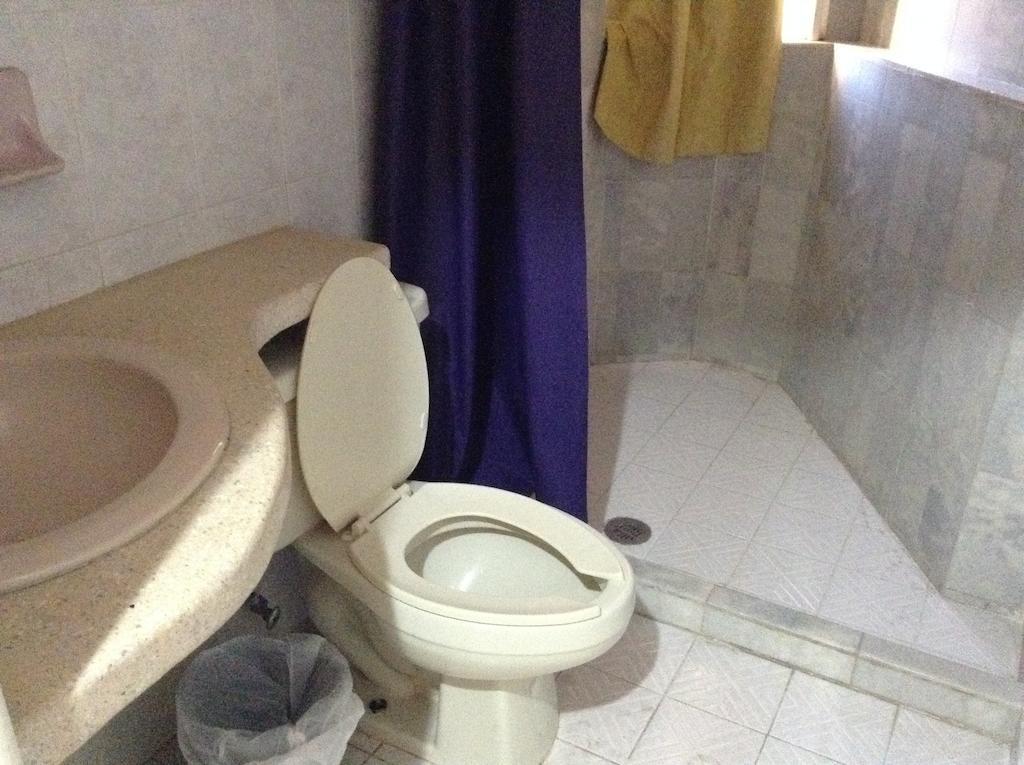 זיהואטנחו Hotel Arturo'S חדר תמונה