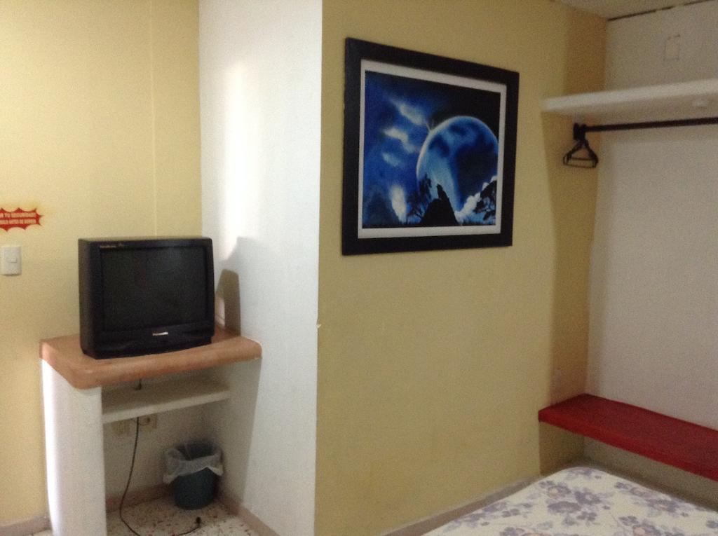 זיהואטנחו Hotel Arturo'S מראה חיצוני תמונה