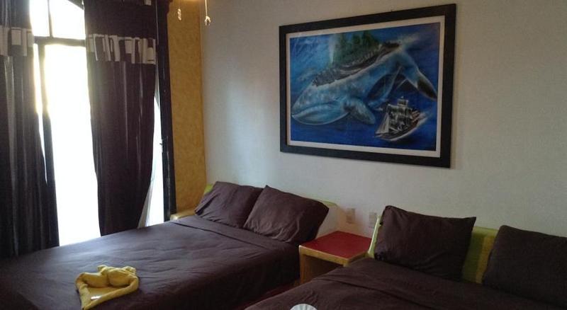 זיהואטנחו Hotel Arturo'S מראה חיצוני תמונה