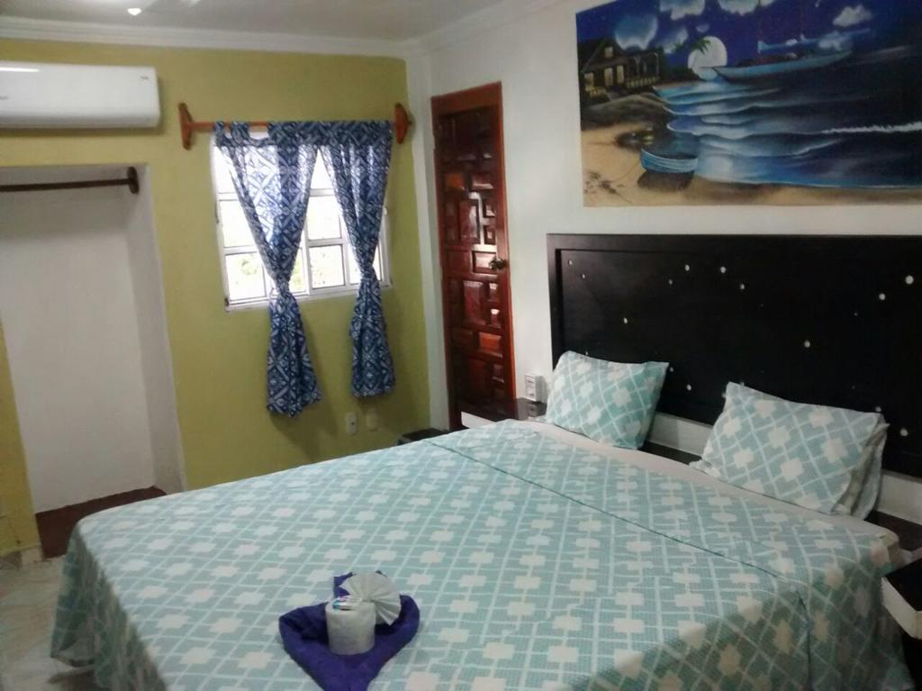 זיהואטנחו Hotel Arturo'S מראה חיצוני תמונה